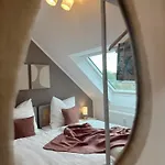 Hygge Homes - 'urban Nest' - Schlossnaehe Trifft Design *