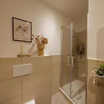 Hygge Homes - 'urban Nest' - Schlossnaehe Trifft Design Apartamento *