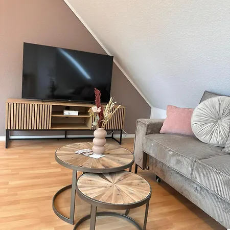 Hygge Homes - 'urban Nest' - Schlossnaehe Trifft Design * Celle