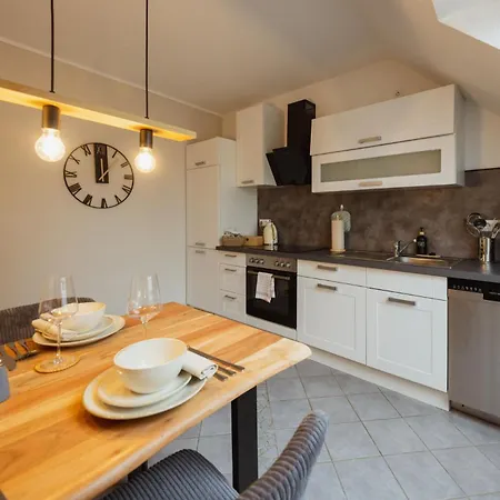 Hygge Homes - 'urban Nest' - Schlossnaehe Trifft Design