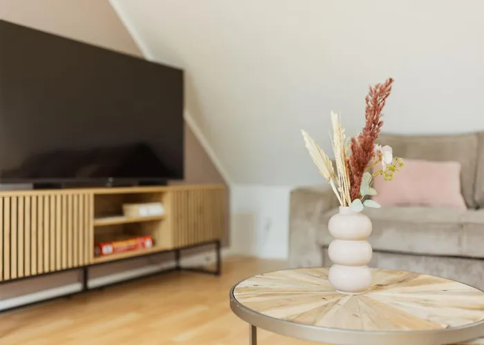 Hygge Homes - 'urban Nest' - Schlossnaehe Trifft Design
